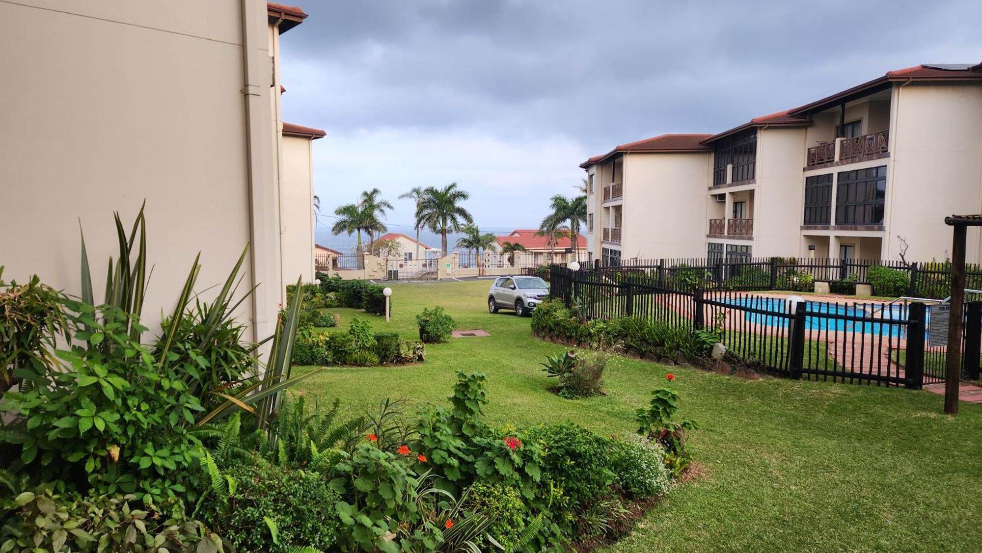 Topanga 17 Uvongo Beach Exterior foto